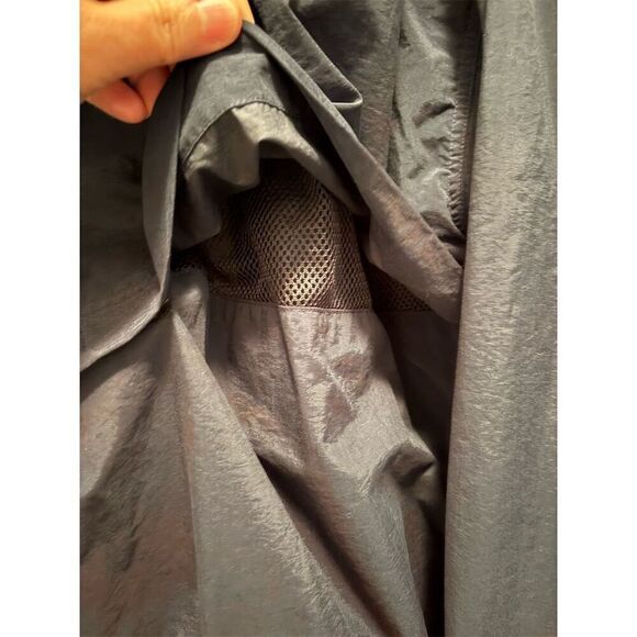 Greg Norman Men's Navy Windbreaker Jacket Size L Lightweight Hooded - Picture 6 of 8